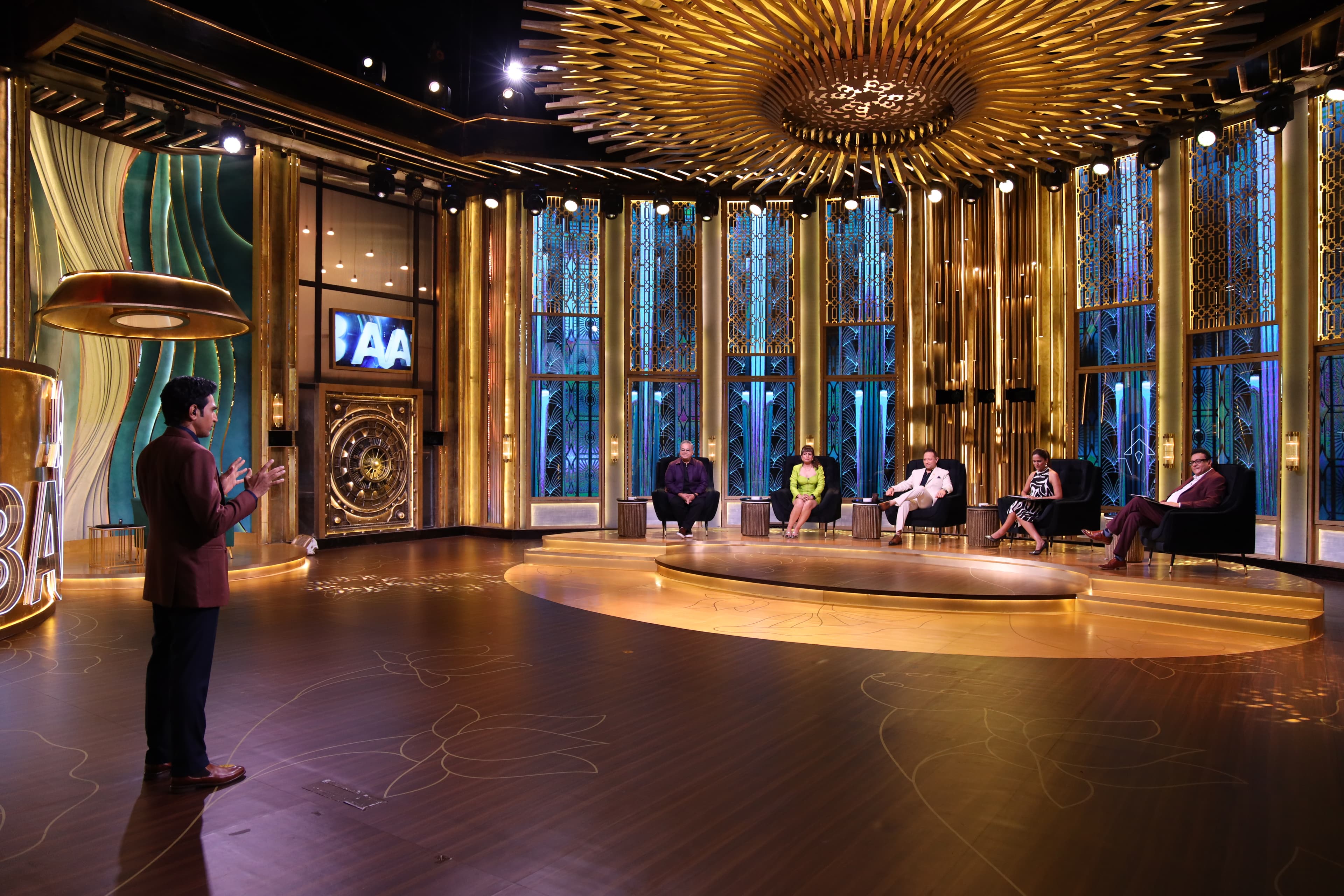 Wide view of the Ideabaaz Season 1 jury panel set
